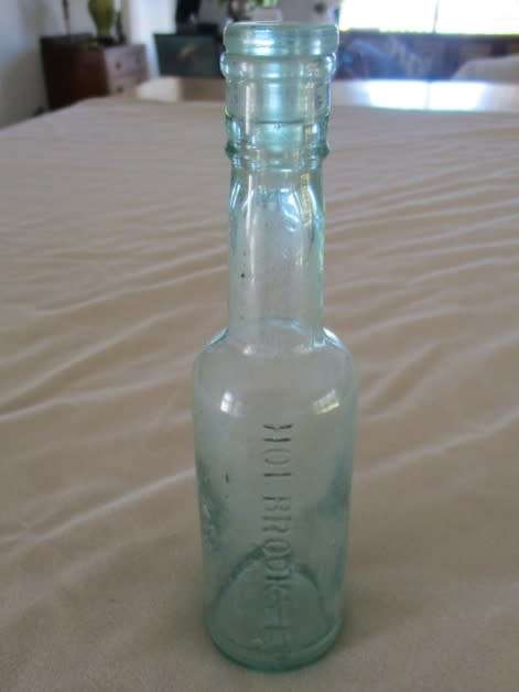 VINTAGE HOLBROOKS WORCESTERSHIRE SAUCE GLASS BOTTLE WITH GLASS STOPPER