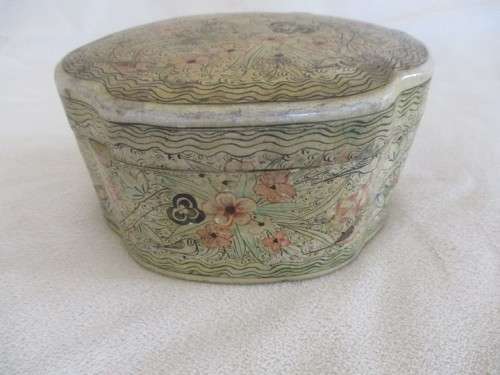 VERY PRETTY TRINKET BOX WITH FLORAL DESIGN