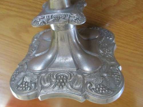 A VINTAGE, HEAVY, ORNATE SILVER PLATED CANDLESTICK - MADE IN ENGLAND