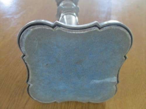 A VINTAGE, HEAVY, ORNATE SILVER PLATED CANDLESTICK - MADE IN ENGLAND