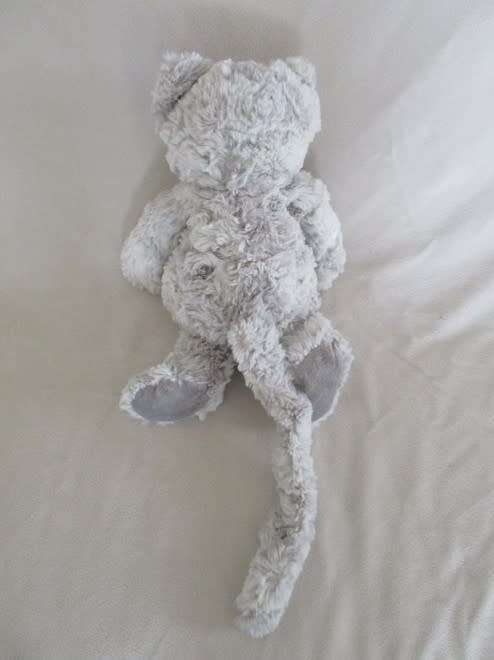 BARGAIN TIME!! A VERY SOFT, FLUFFY CAT 30CM