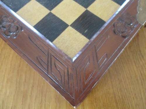 VINTAGE WOODEN CHESS SET IN WOODEN BOX WITH DRAWERS - COMPLETE