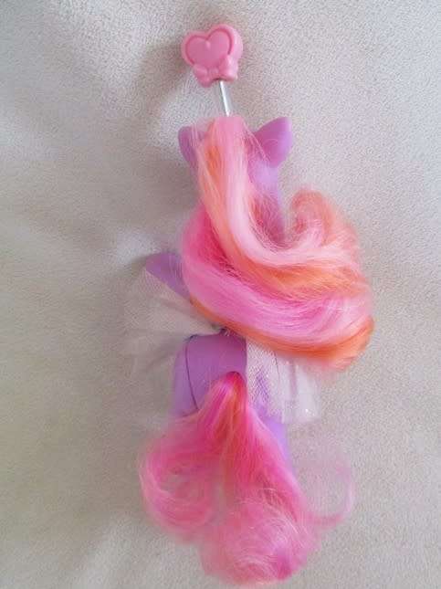 CUTE HASBRO MY LITTLE PONY - TWIRLY TWINKLE TWIRL