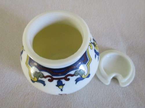 VINTAGE/ANTIQUE HAND PAINTED OPALINE MILK GLASS FRENCH MUSTARD JAR