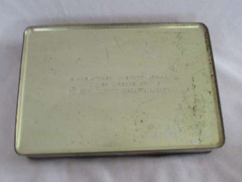 1953 TIN - QUEEN ELIZABETH & PRINCE PHILLIP - MANUFACTURED IN S.A. UNDER LICENCE BY EDWARD SHARP