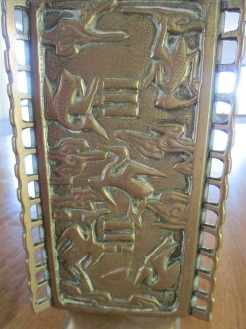 ULTRA RARE - ANTIQUE? CHINESE SOLID, HEAVY (OVER 2KG) BRASS VASE ENGRAVED WITH CRANES - SIGNED