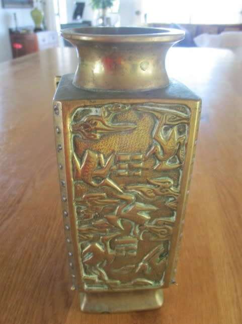 ULTRA RARE - ANTIQUE? CHINESE SOLID, HEAVY (OVER 2KG) BRASS VASE ENGRAVED WITH CRANES - SIGNED