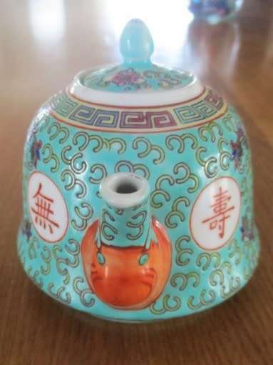 UNUSUAL AND LOVELY - ZHONGGUO JINGDEZHEN TURQUOISE TEAPOT WITH UNUSUAL ELEPHANT TRUNK SPOUT