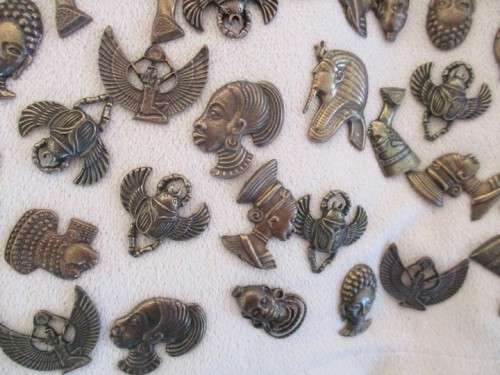 FOR THE CREATIVE SPIRIT - A BATCH OF OVER 200 METAL KNICK KNACKS - BIRDS, EGYPTIAN AND AFRICAN
