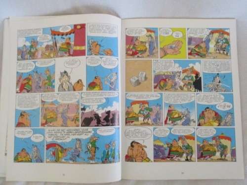 FOR THE ASTERIX COLLECTOR - ASTERIX AND THE SOOTHSAYER IN DUTCH - 1974 SOFT COVER