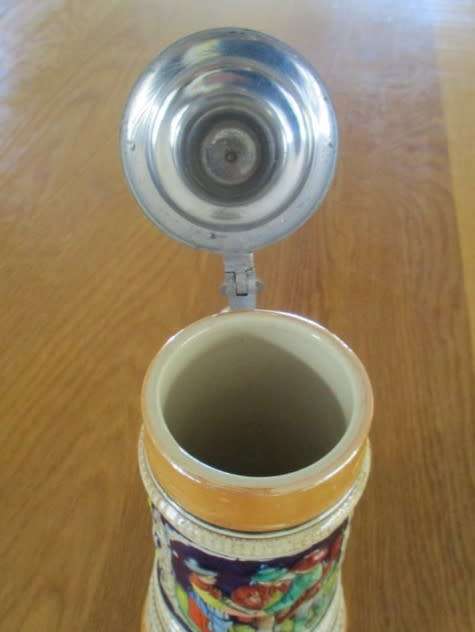 FOR VICKY ONLY -  GERMAN STEIN WITH PEWTER LID - "BIER LIEB UND LIED/ MACHT NIE LEBENS MUD"