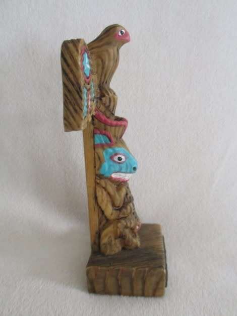 SMALL TOTEM POLE FROM ALASKA - GREAT FOR RAILWAY DIORAMA!