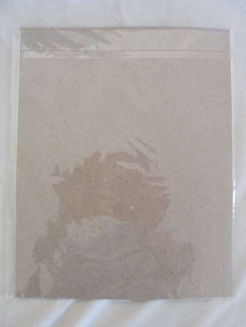 A SMALL POSTER OF THE ICONIC 1981 SCI-FI MOVIE - ESCAPE FROM NEW YORK - STILL SEALED