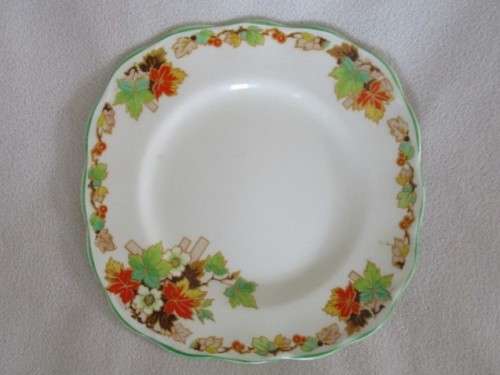 VINTAGE CREAMPETAL GRINDLEY, ENGLAND SIDE PLATE