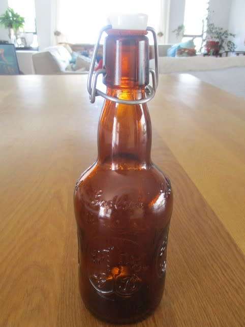 VINTAGE GROLSCH BEER BOTTLE WITH PORCELAIN SWING TOP