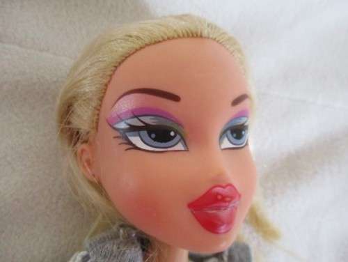 2001 MGA BRATZ DOLL