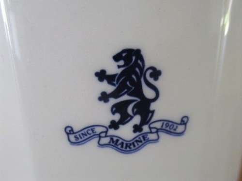 VINTAGE SOUTH AFRICAN CONTINENTAL CHINA TEAPOT WITH LION RAMPANT CREST