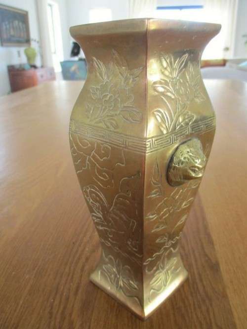 TWO STUNNING VINTAGE CHINESE HAND ENGRAVED BRASS VASES - SOLID AND HEAVY