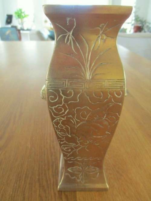 TWO STUNNING VINTAGE CHINESE HAND ENGRAVED BRASS VASES - SOLID AND HEAVY