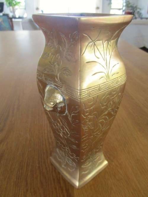 TWO STUNNING VINTAGE CHINESE HAND ENGRAVED BRASS VASES - SOLID AND HEAVY