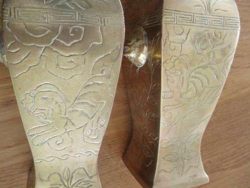 TWO STUNNING VINTAGE CHINESE HAND ENGRAVED BRASS VASES - SOLID AND HEAVY
