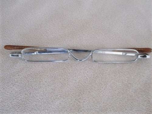 FOR SOMARI ONLY - A PAIR OF CUTE SPECTACLES IN OLD FAUX OSTRICH LEATHER CASE