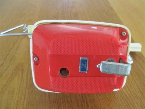 A  HANDY VINTAGE WOOL WINDER MADE IN JAPAN - GREAT CONDITION WITH BOX AND INSTRUCTIONS