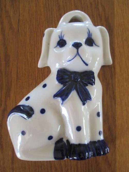 THREE CUTE BLUE AND WHITE PORCELAIN PLAQUES FOR THE KITCHEN