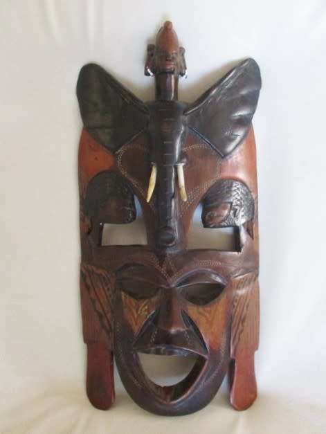 AWESOME MASK NO. 4 -  VINTAGE HANDCARVED WOODEN AFRICAN MASK - MASAI KENYA?