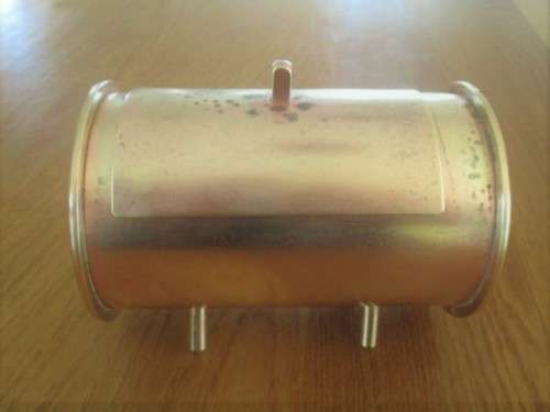 TWO WW1 CANNON SHELLS (ONE COVERTED TO TRENCH ART) DATED APRIL 1913