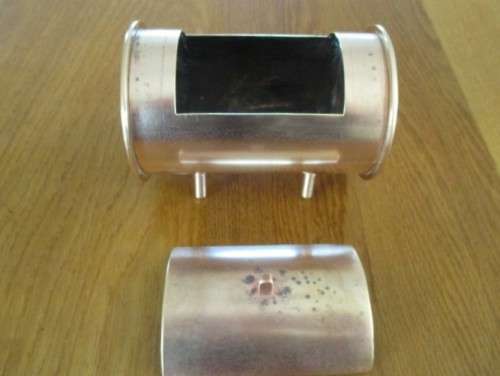 TWO WW1 CANNON SHELLS (ONE COVERTED TO TRENCH ART) DATED APRIL 1913