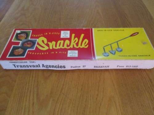 PASTRY CASES & SNACKS IN A JIFFY  - A VINTAGE THREE-IN-ONE SNACKLE IN ORIGINAL BOX