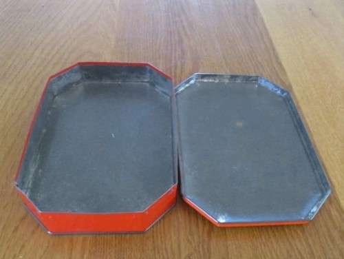 A VERY OLD TOFFEE? TIN