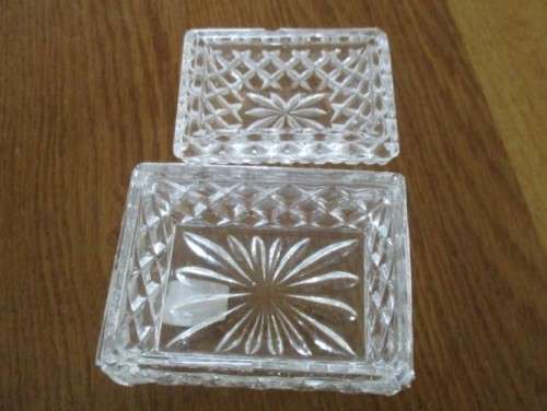 TWO PRETTY LITTLE LEAD CRYSTAL TRINKET BOXES