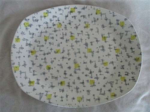 TWO VINTAGE 1950`S MIDWINTER `SAVANNA` PLATTERS DESIGNED BY JESSIE TAIT
