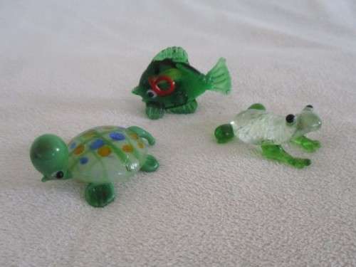THREE SMALL GREEN GLASS ORNAMENTS  - FISH, FROG AND TURTLE(GREAT CONDITION)