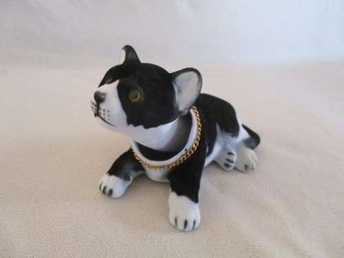 CUTE VINTAGE HEAD-NODDING CAT FOR YOUR RETRO/VINTAGE CAR OR JUST TO DISPLAY