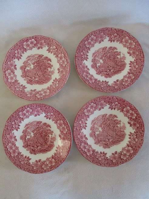 A SET OF FOUR VINTAGE ENOCH WEDGWOOD (TUNSTALL) "WOODLAND" CUPS AND SAUCERS