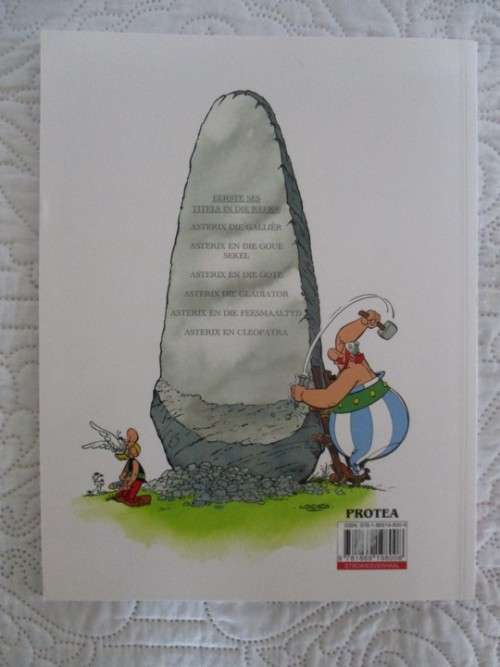 ASTERIX EN CLEOPATRA - FIRST AFRIKAANS EDITION, FIRST IMPRESSION -  2013 SOFT COVER