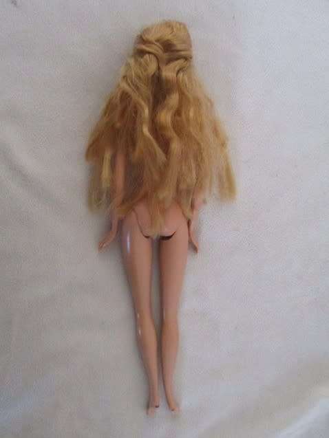 A LOVELY MATTEL BARBIE DOLL WITH THE MOST BEAUTIFUL FACE