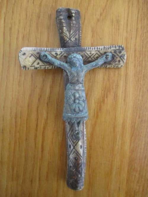 ANTIQUE BRONZE AND SCRIMSHAWED BONE CRUCIFIX/CROSS WITH LOVELY PATINA AND STRANGE MARKINGS ON BACK
