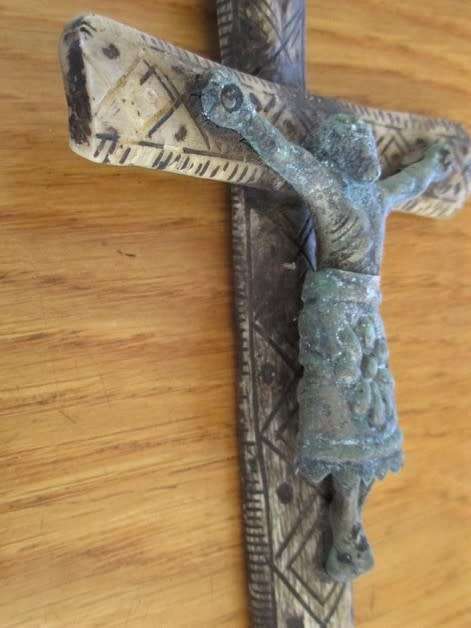 ANTIQUE BRONZE AND SCRIMSHAWED BONE CRUCIFIX/CROSS WITH LOVELY PATINA AND STRANGE MARKINGS ON BACK