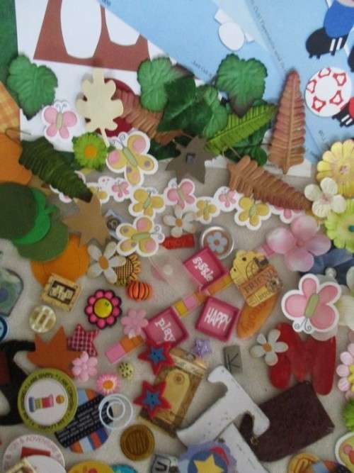 HUGE BATCH OF SALVAGED CARD/SCRAPBOOKING DECORATIONS