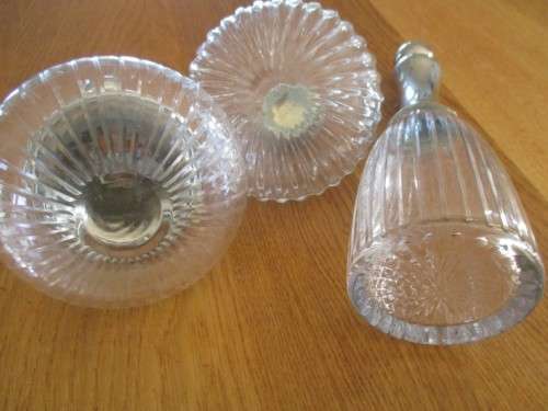 A BEAUTIFUL VINTAGE PRESSED GLASS VANITY SET FOR YOUR DRESSING TABLE (DISREGARD REFLECTIONS)