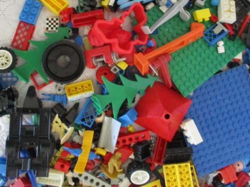 OVER 1100 REAL LEGO BLOCKS PLUS OVER 500 OTHER - TWO HUGE BATCHES, ONE PRICE!!