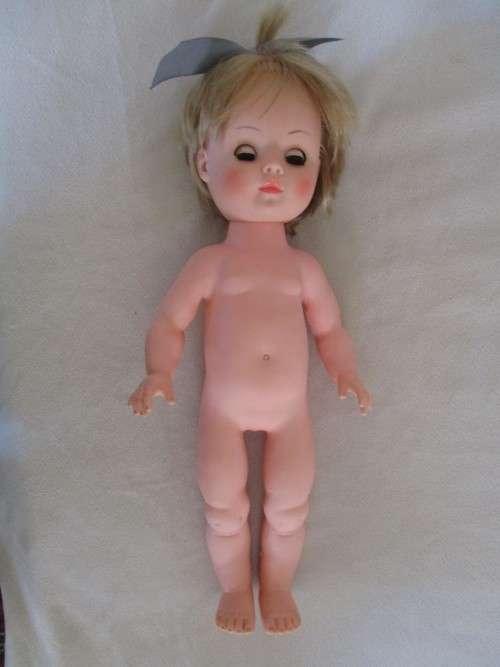 VERY RARE VINTAGE CHILTERN, ENGLAND DOLL WITH THE PRETTIEST FACE!