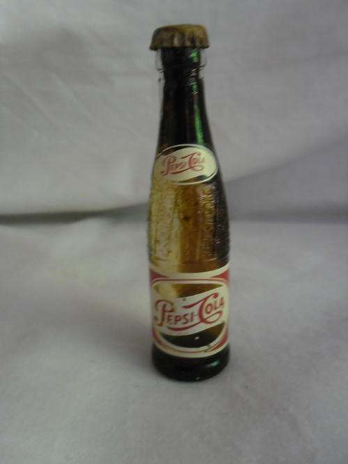 VERY RARE!!! TINY MINIATURE VINTAGE PEPSI BOTTLE!