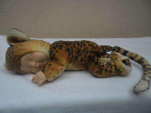 SWEET LITTLE ANNE GEDDES LEOPARD - FAST ASLEEP!!! CUTE!!! CUTE!!!