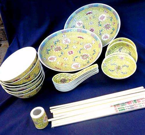 STUNNING CHINESE DINNER SERVICE - NO 2