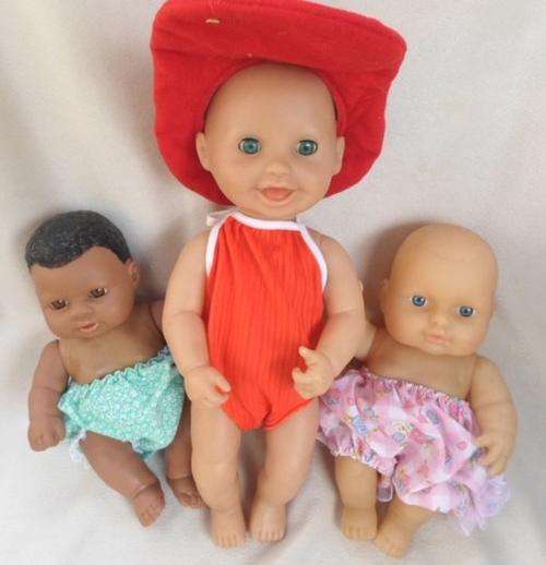 ONE VERY HAPPY KINGSTATE DOLLY AND TWO ANATOMICALLY CORRECT GIRLS FOR ONE PRICE